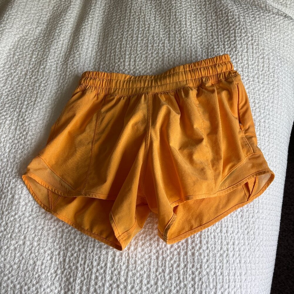Lululemon Hotty Hot Low Rise Short 4” Mango Dream
